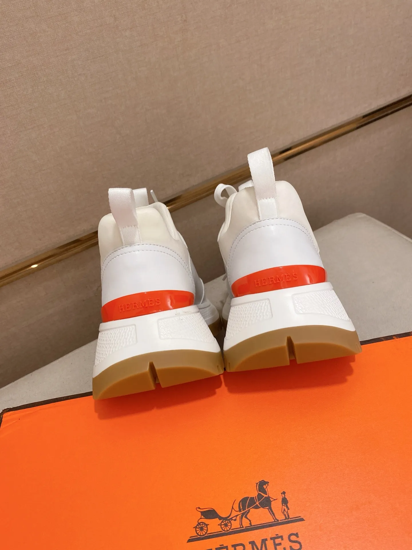 Men's clothing and shoes💰: 600💰《HERMES》【Classic original order·Version】Hermès; top 🔝purchasing agent🔍🔍men's latest 🇺🇸 counter sales simultaneously, imported from Italy original ▲▲cowhide ▲▲ (high-end, nobility, class) ) Exquisite workmanship (Italian 🇮🇹 imported water-dyed 🐂 cowhide lining) sole: original sole provided by the original factory, ⚠️exclusive double-layer activity·TPR·rubber·combined molded outsole; super comfortable·wear-resistant·non-slip·environmental protection The real thing is more beautiful if you take the real thing (high quality, follow the order). You can enter and exit the counter at will * Number of yards: 38-44 (can be customized 45-46, non-returnable)